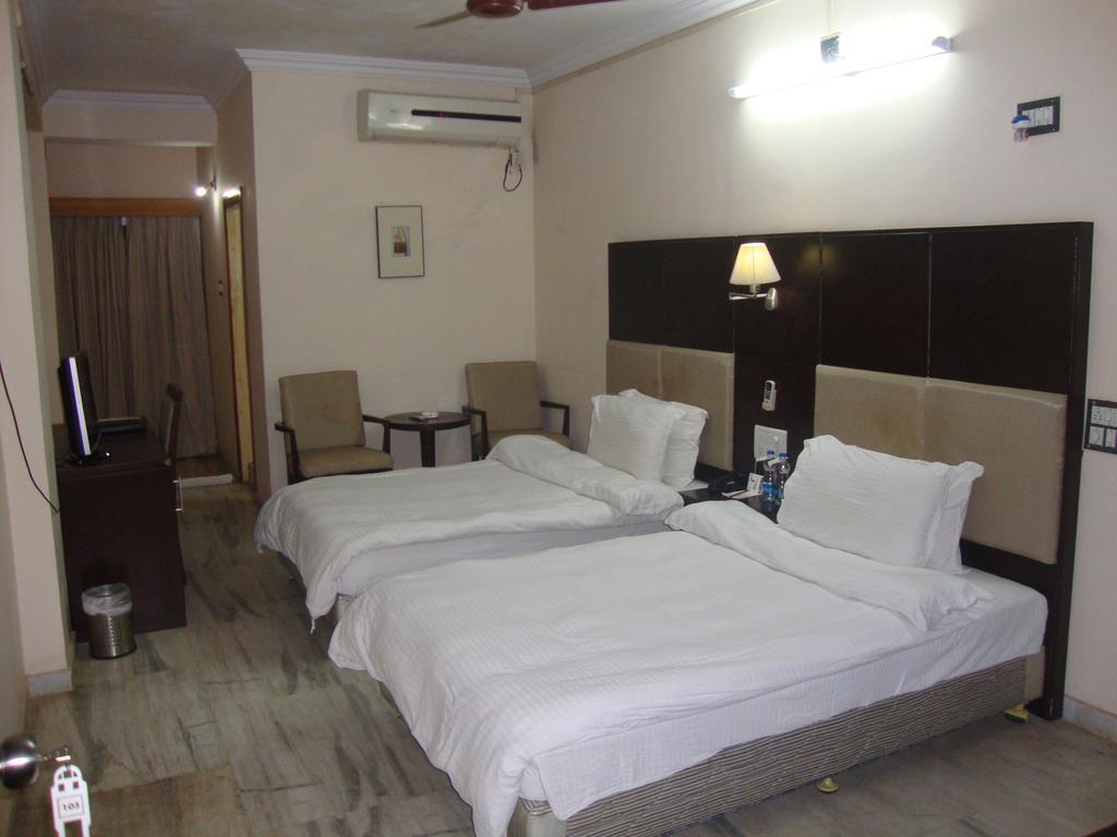Lords Eco Inn Dahej Exterior photo